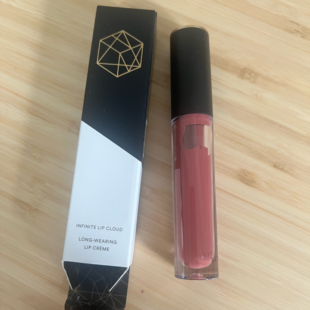 NWT Em Cosmetics Infinite Lip Cloud in Vintage Rosewood